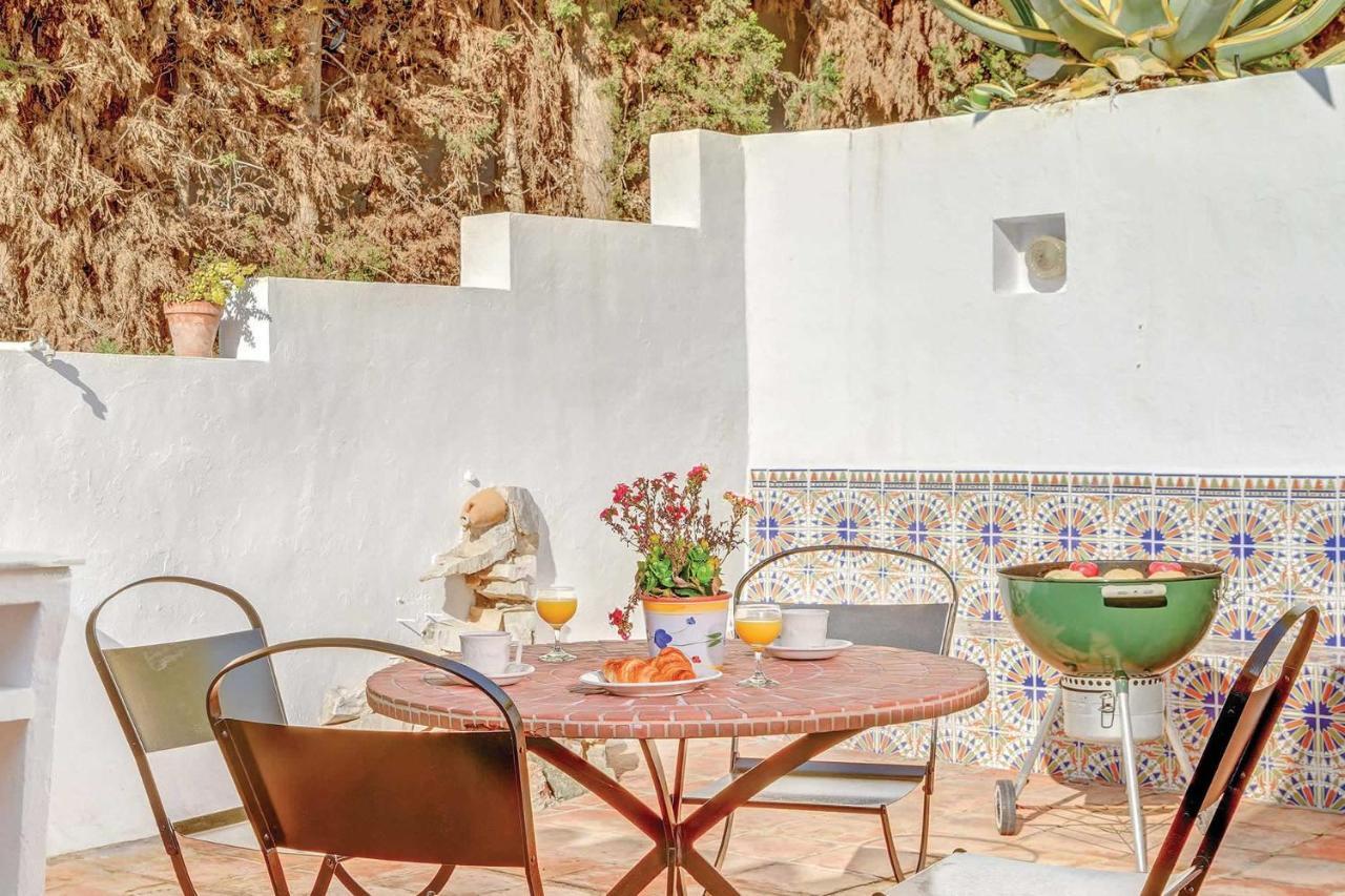Private Heated Pool, Jacuzzi & 1225M2 Garden In Villa Cipreses Frigiliana Extérieur photo
