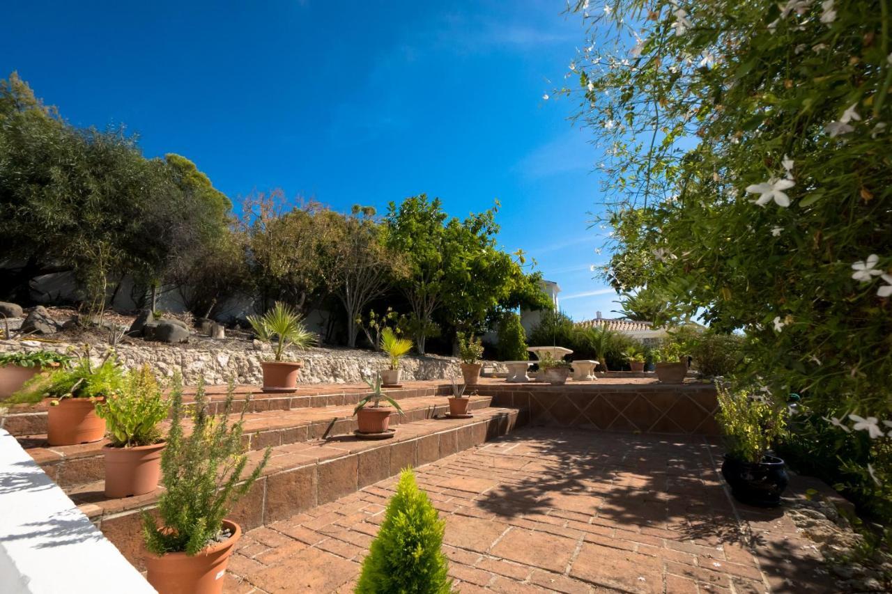 Private Heated Pool, Jacuzzi & 1225M2 Garden In Villa Cipreses Frigiliana Extérieur photo