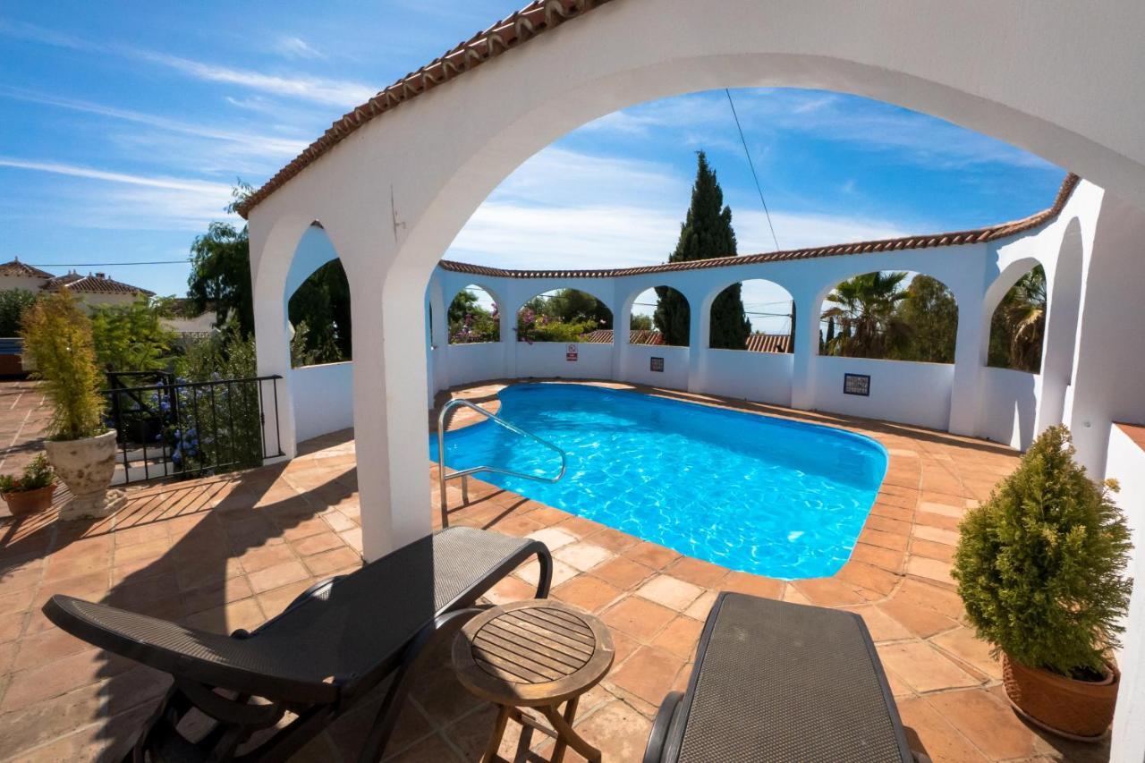 Private Heated Pool, Jacuzzi & 1225M2 Garden In Villa Cipreses Frigiliana Extérieur photo
